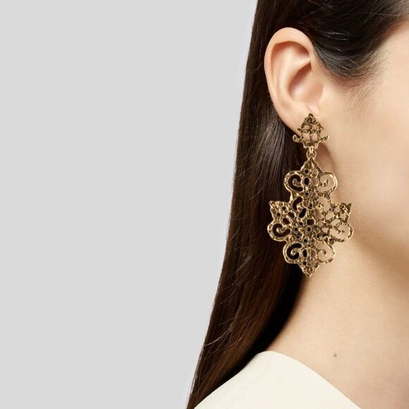 NWT Oscar De La Renta Gold Lace Filigree Earrings Dangle Chandelier Statement - Picture 2 of 13